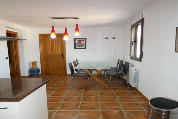 4 soverom Finca/Herregård til salgs i Castril med svømmebasseng - € 175 000 (Ref: 8369539)