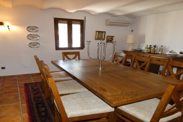 4 soverom Finca/Herregård til salgs i Castril med svømmebasseng - € 175 000 (Ref: 8369539)