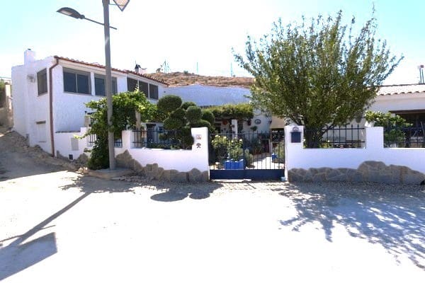 4 soveværelse Hulehus til salg i Huescar - € 125.000 (Ref: 8369540)