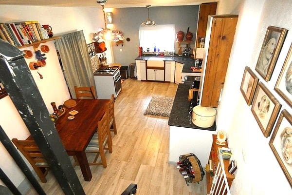 4 soveværelse Hulehus til salg i Huescar - € 125.000 (Ref: 8369540)