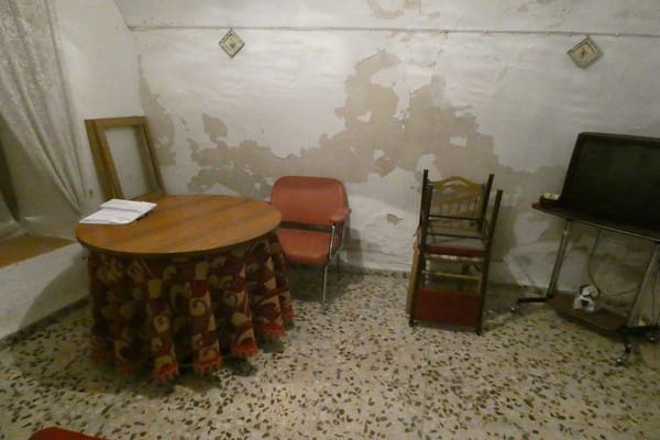 5 soveværelse Hulehus til salg i Galera - € 39.950 (Ref: 8369541)