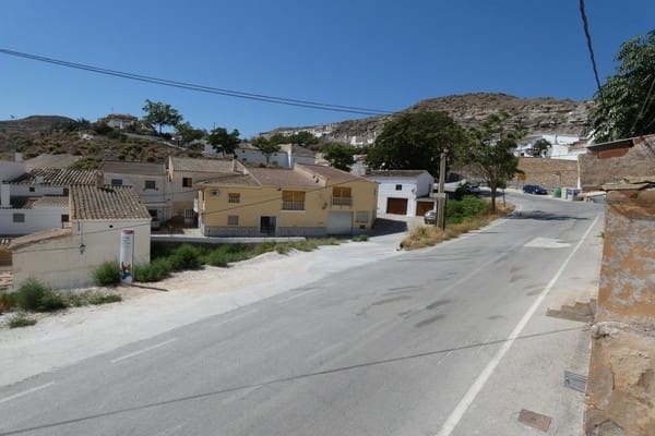 5 soveværelse Hulehus til salg i Galera - € 39.950 (Ref: 8369541)