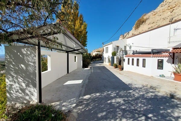 3 chambre Maison Troglodyte à vendre à Cuevas del Campo avec garage - 146 900 € (Ref: 8369558)