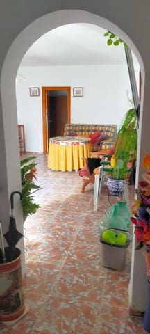 4 slaapkamer Grotwoning te koop in Benamaurel - € 79.950 (Ref: 8370360)