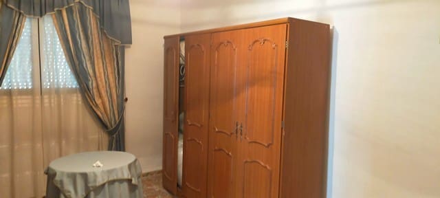 4 slaapkamer Grotwoning te koop in Benamaurel - € 79.950 (Ref: 8370360)