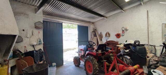 4 slaapkamer Halfvrijstaande villa te koop in Oria - € 68.000 (Ref: 8378492)