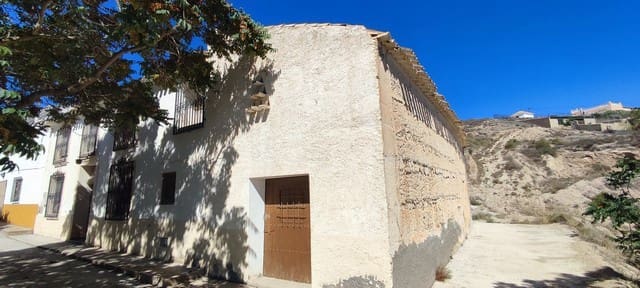 4 soverom Kjedet enebolig til salgs i Oria - € 138 000 (Ref: 8386067)