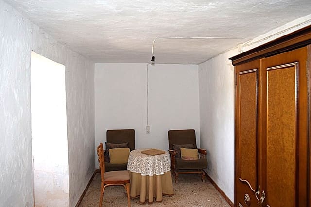 3 bedroom Cave House for sale in El Margen, Cúllar - € 85,000 (Ref: 8425396)