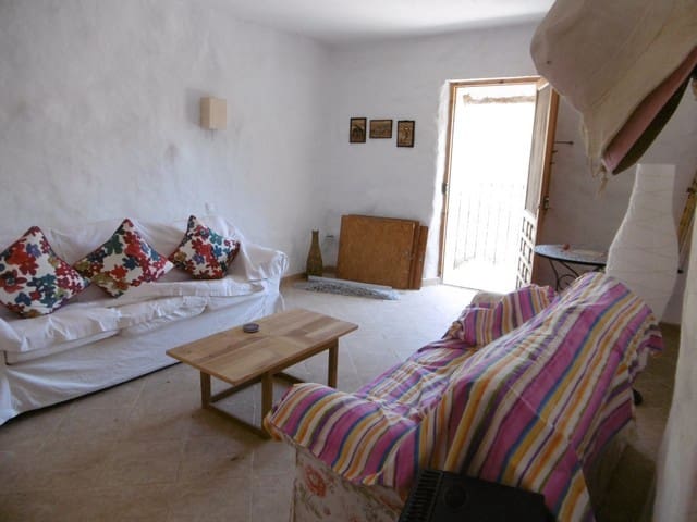 3 sypialnia Dom blizniak na sprzedaż w El Hijate, Alcóntar z basenem - 99 000 € (Ref: 8430788)