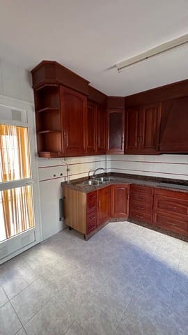 3 soveværelse Byhus til salg i Caniles - € 89.950 (Ref: 8523217)