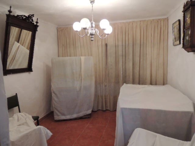 4 soverom Hus til salgs i Galera - € 45 000 (Ref: 8578964)