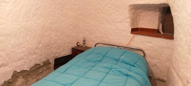 5 soverom Hus til salgs i Benamaurel - € 95 000 (Ref: 8598617)