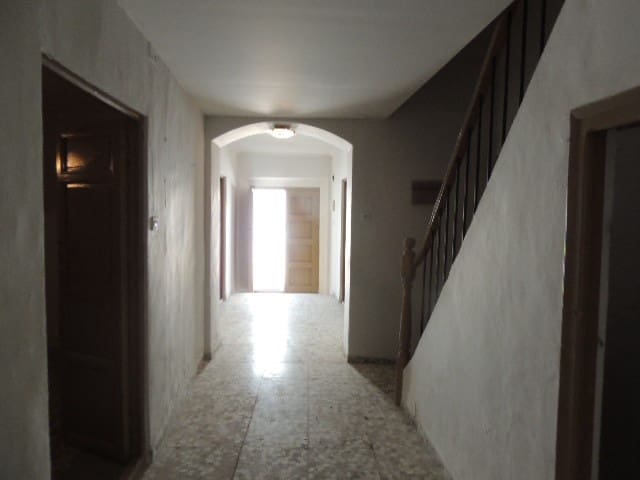 4 slaapkamer Huis te koop in Galera - € 158.000 (Ref: 8619400)