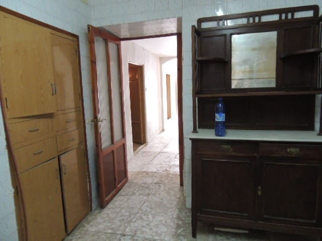 4 slaapkamer Huis te koop in Galera - € 158.000 (Ref: 8619400)