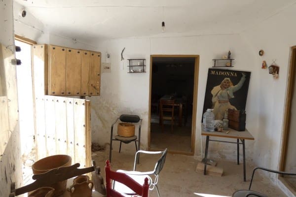 4 soveværelse Hulehus til salg i La Alqueria, Galera - € 105.000 (Ref: 8653495)