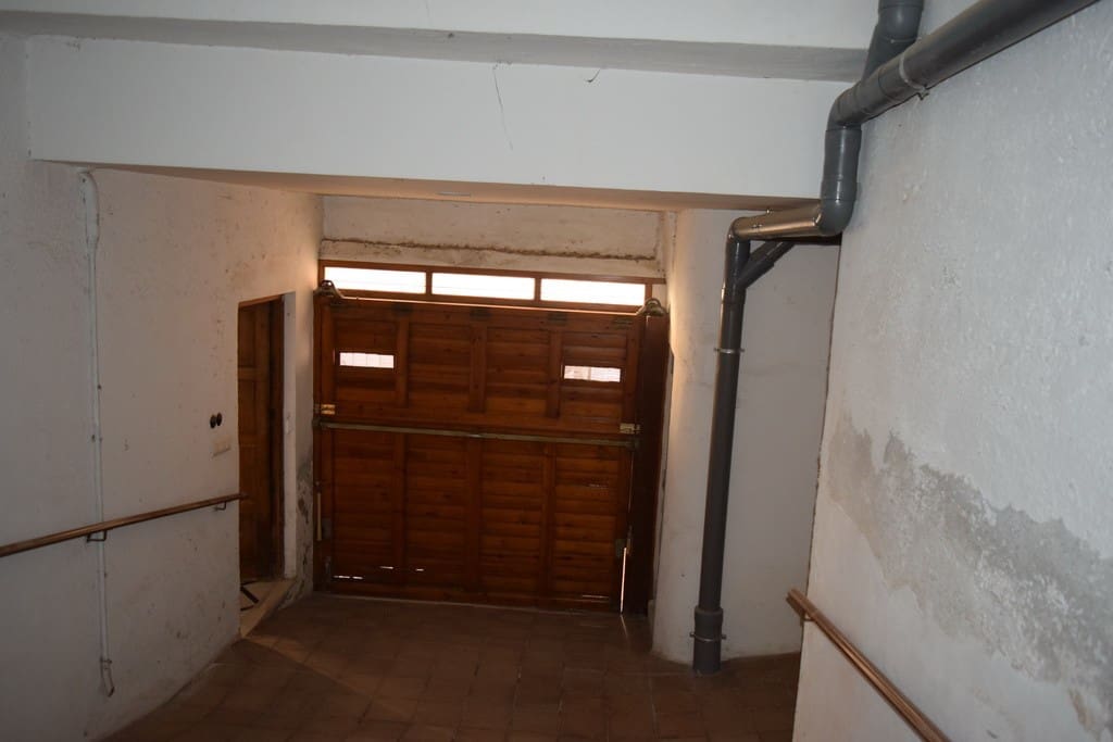 4 soveværelse Byhus til salg i Guadix - € 305.000 (Ref: 8653691)