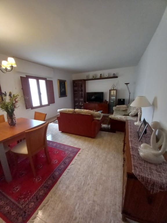 4 slaapkamer Huis te koop in Campo Camara - € 85.000 (Ref: 8653692)