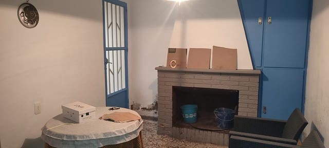 4 soveværelse Byhus til salg i Tijola - € 25.000 (Ref: 8669155)