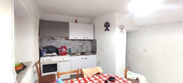 4 soveværelse Byhus til salg i Tijola - € 25.000 (Ref: 8669155)