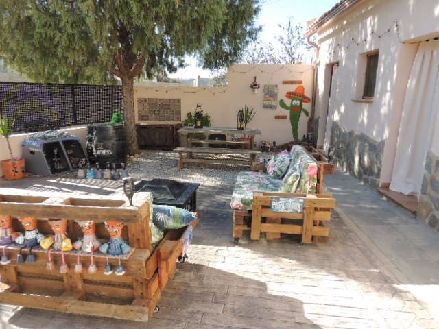 3 soveværelse Hulehus til salg i Cortes de Baza - € 83.950 (Ref: 8700831)