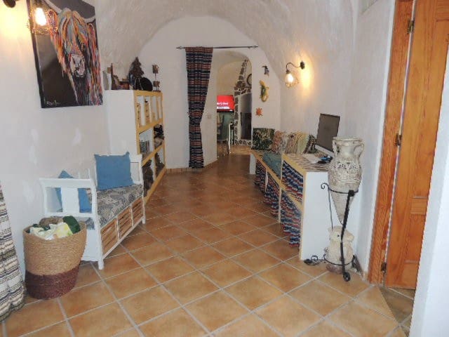 3 soveværelse Hulehus til salg i Cortes de Baza - € 83.950 (Ref: 8700831)