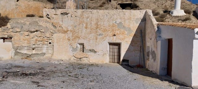 3 soverom Grottehus til salgs i Baza - € 39 000 (Ref: 8700834)