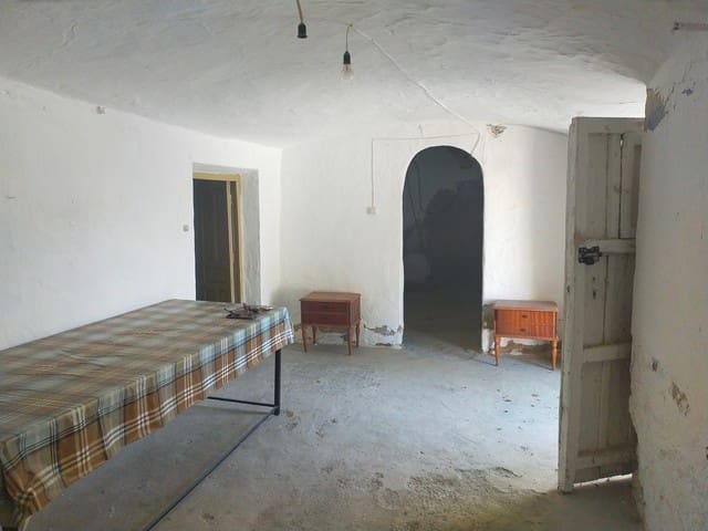 3 soverom Grottehus til salgs i Baza - € 39 000 (Ref: 8700834)