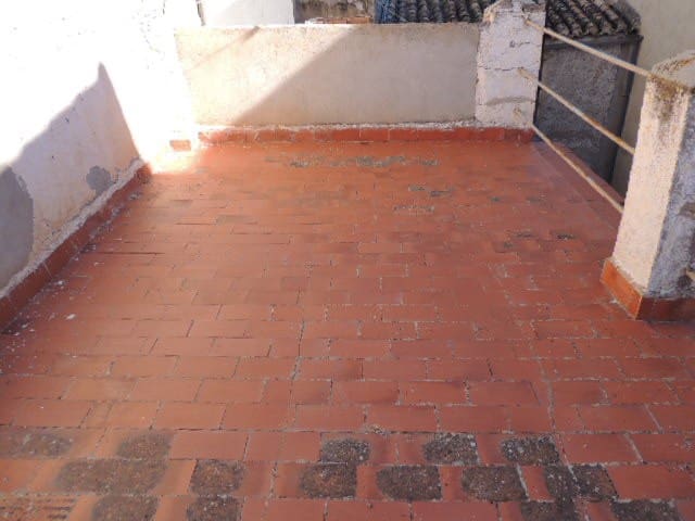 5 soveværelse Byhus til salg i Baza - € 29.950 (Ref: 8700835)