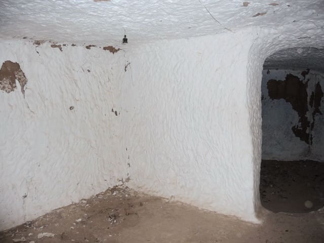 3 soveværelse Hulehus til salg i Freila - € 15.000 (Ref: 8701485)