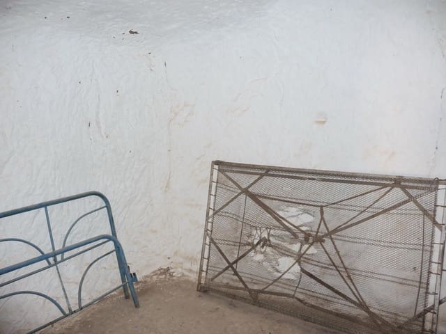 3 soveværelse Hulehus til salg i Freila - € 15.000 (Ref: 8701485)