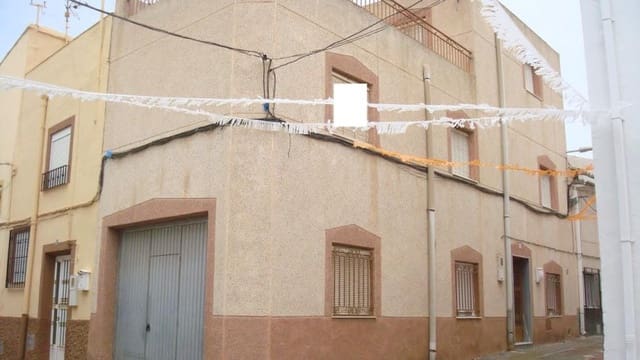 3 soveværelse Byhus til salg i Tíjola - € 48.000 (Ref: 8701487)