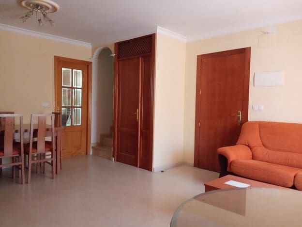 3 soveværelse Byhus til salg i Hinojares - € 59.950 (Ref: 8701524)