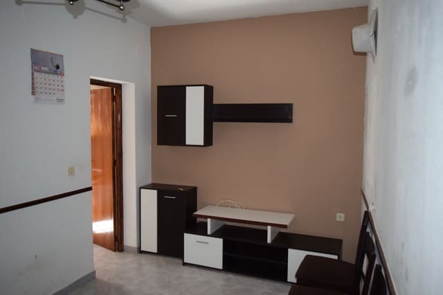 8 soveværelse Hulehus til salg i Baza - € 60.000 (Ref: 8701525)