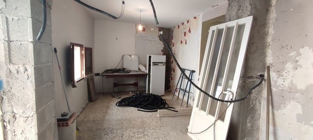 4 soverom Hus til salgs i Tijola - € 21 000 (Ref: 8701528)