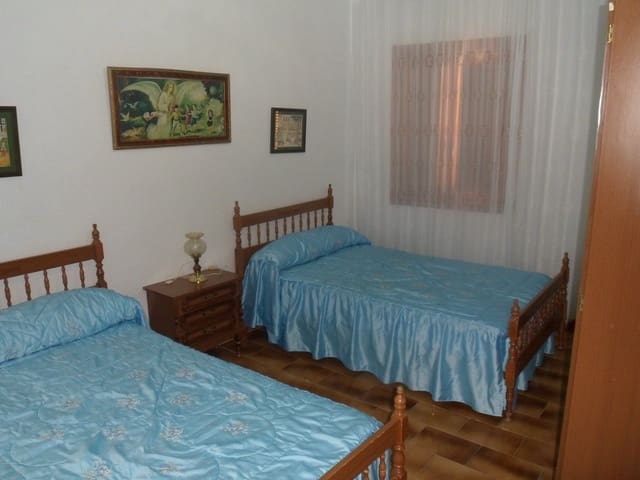 10 soveværelse Hulehus til salg i Freila - € 85.000 (Ref: 8793025)