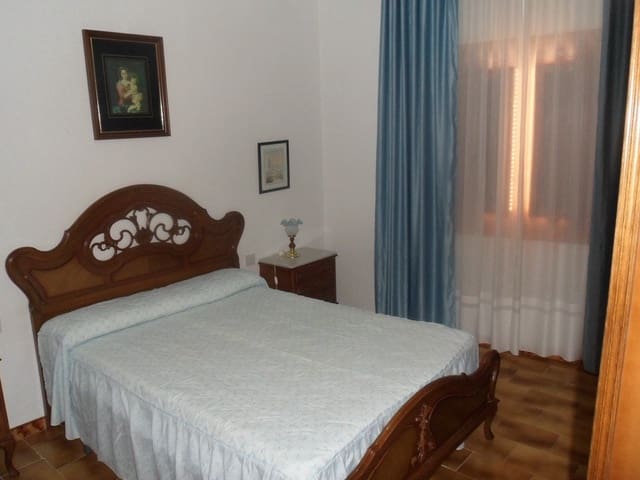 10 soveværelse Hulehus til salg i Freila - € 85.000 (Ref: 8793025)