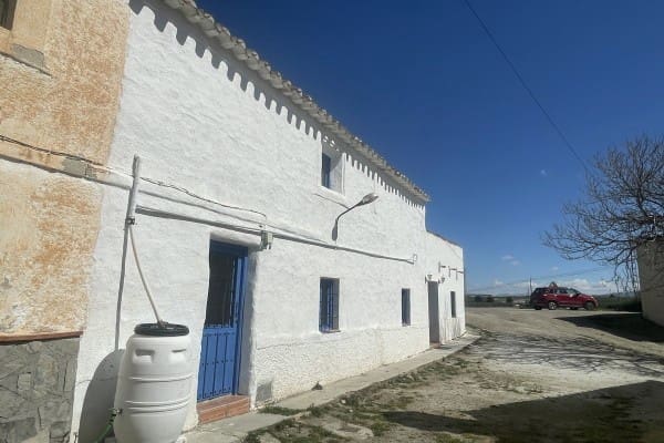 4 slaapkamer Finca/Landhuis te koop in Caniles - € 99.995 (Ref: 8815098)