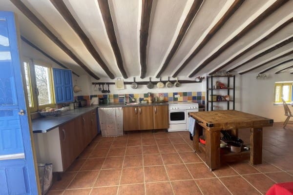 4 slaapkamer Finca/Landhuis te koop in Caniles - € 99.995 (Ref: 8815098)