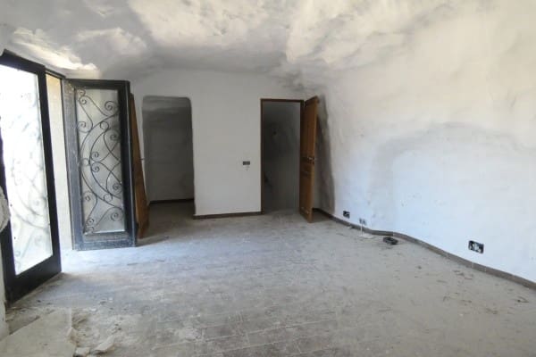 5 slaapkamer Grotwoning te koop in Galera - € 196.000 (Ref: 8824481)