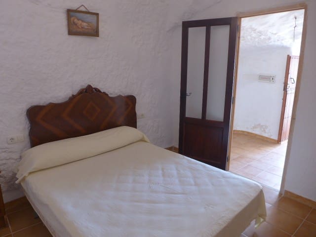 5 soveværelse Hulehus til salg i Galera - € 85.000 (Ref: 8861364)