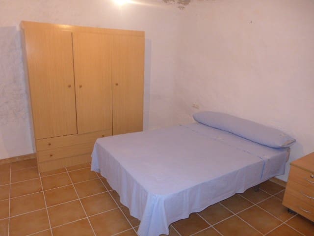 5 soveværelse Hulehus til salg i Galera - € 85.000 (Ref: 8861364)