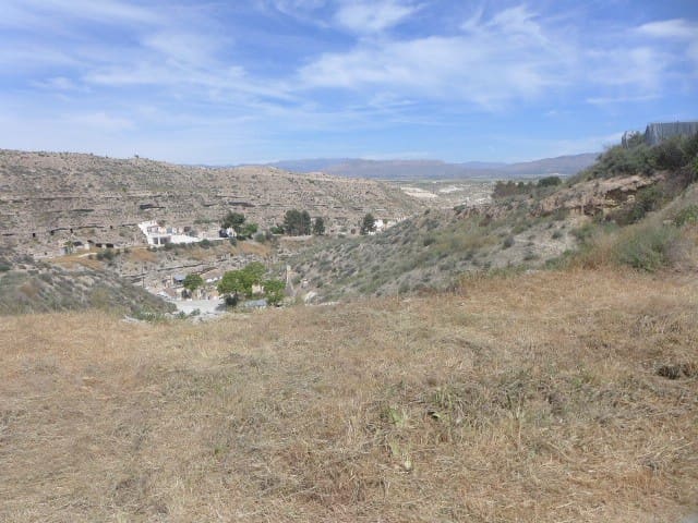 5 bedroom Cave House for sale in Galera - € 85,000 (Ref: 8861364)