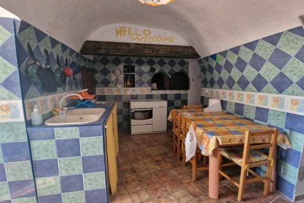 6 soveværelse Hulehus til salg i El Margen - € 75.000 (Ref: 8906281)