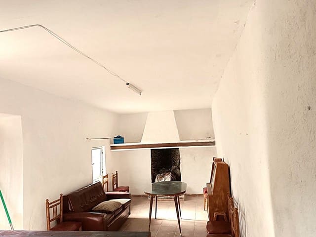 2 soveværelse Finca/Landehus til salg i Caniles - € 36.000 (Ref: 8918295)