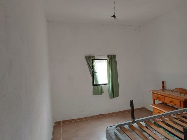 2 soveværelse Finca/Landehus til salg i Caniles - € 36.000 (Ref: 8918295)