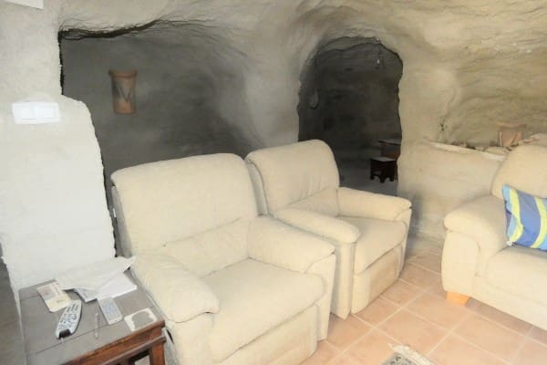 3 soveværelse Hulehus til salg i Galera - € 49.950 (Ref: 8920187)