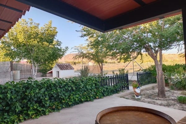 3 sovrum Villa till salu i Huéscar med pool - 195 000 € (Ref: 8927639)