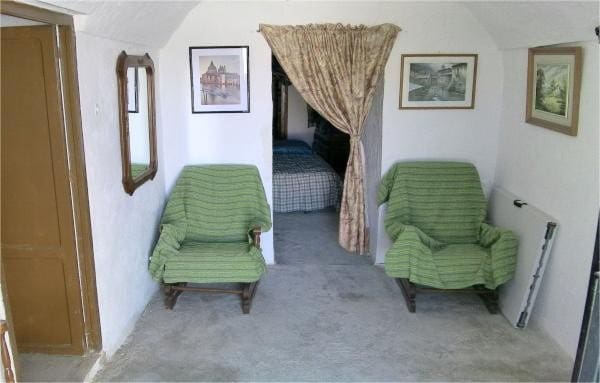 4 soveværelse Hulehus til salg i Castillejar - € 65.000 (Ref: 8942188)