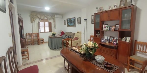 5 slaapkamer Villa te koop in Fontanar, Pozo Alcón - € 70.950 (Ref: 9019240)