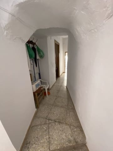 5 bedroom Cave House for sale in Benamaurel - € 80,000 (Ref: 9035522)